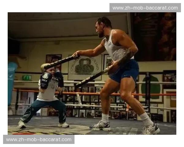 宿命之敌:那个曾让“嘴炮”麦格雷戈38秒拍地求饶的男人,究竟是何方神圣? 宿命之敌:那个曾让“嘴炮”麦格雷戈38秒拍地求饶的男人,究竟是何方神圣?